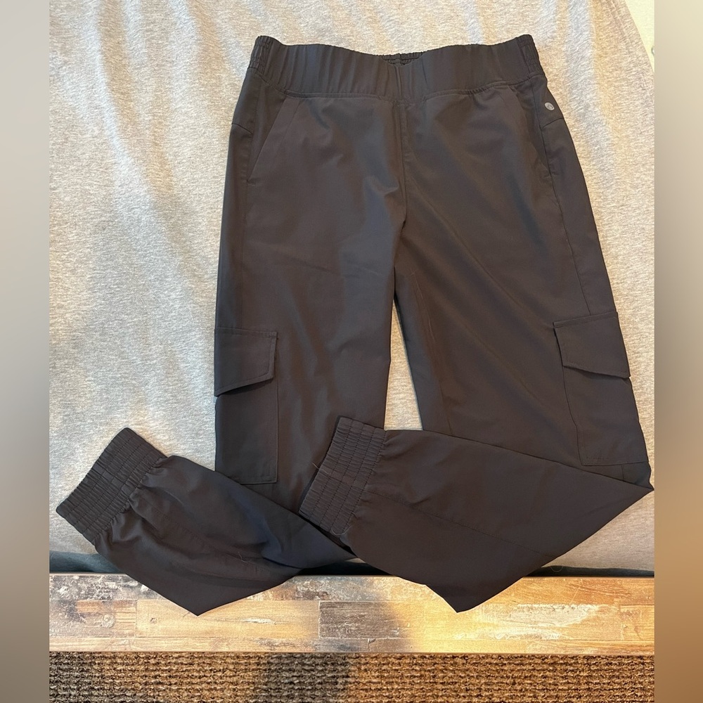 Apana Joggers